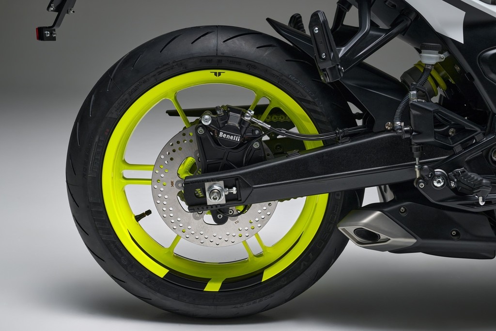 Benelli presenta la nuova Tornado Naked Twin 500